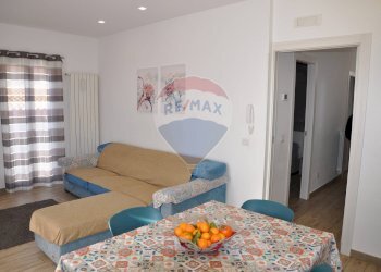 Sala da pranzo - Quadrilocale via Enrico Elia
 
48, Ragusa - foto 4