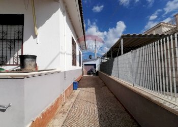 Terrazza - Villa Via Guatemala
 
82, Vittoria - foto 20