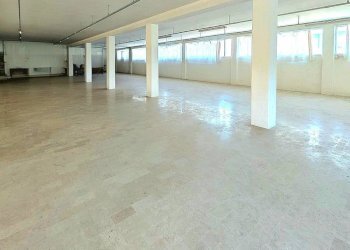 Foto 2 - Capannone Via Trieste, Castellalto - foto 2