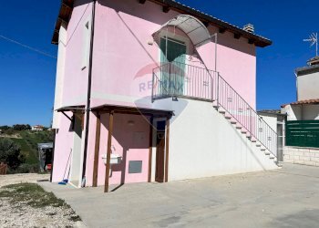 Casa all\'aperto - Independent house Contrada Cese
 
43, Bucchianico - photo 1