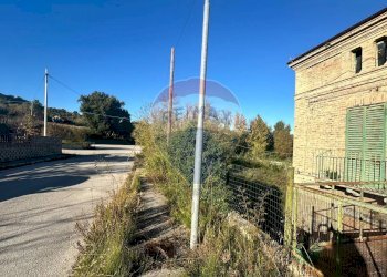 Edificio all\'aperto - Rustico Via Val di Foro, Villamagna - foto 4