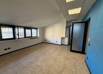 Foto 11 - Ufficio Via Sant'Anna
 
4, Valmontone - foto 11