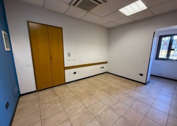 Foto 17 - Ufficio Via Sant'Anna
 
4, Valmontone - foto 17