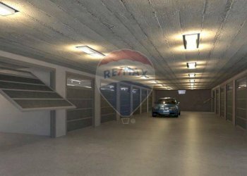 Parcheggio - Box Via Luca De Samuele Cagnazzi
 
16/18, Bari - foto 4