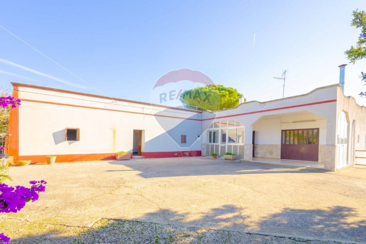 Casa all\'aperto - Villa Strada Franzullo
 
554, Martina Franca - photo 1