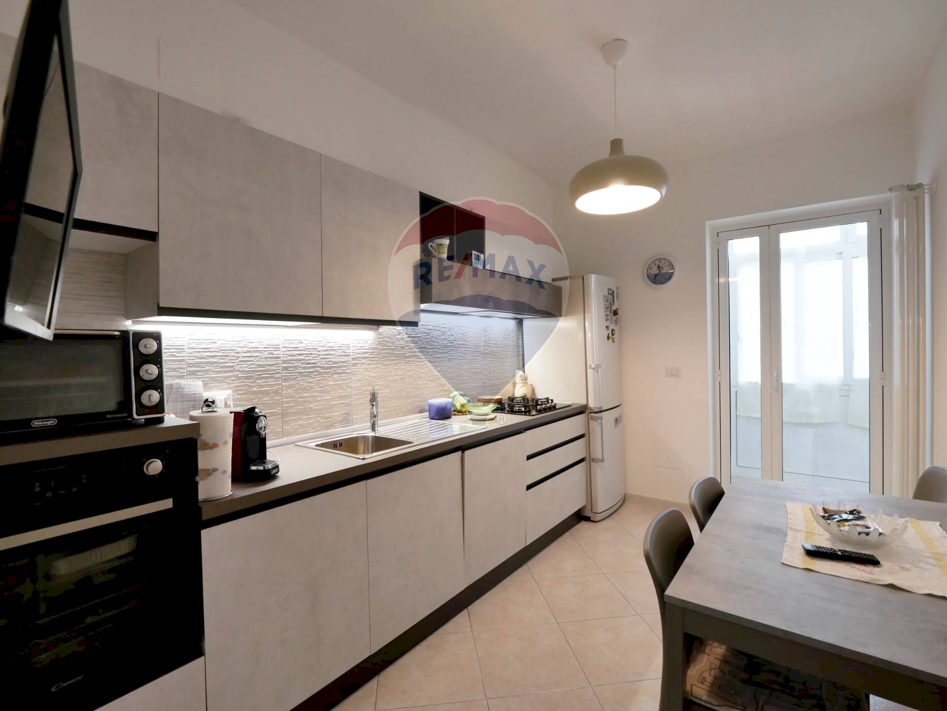 Cucina - Quadrilocale Via Andrea Gabrieli
 
13, Bari - foto 1