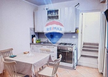Cucina - Bilocale Borgomanero - foto 2