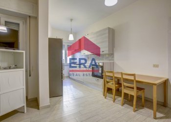 Cucina - Trilocale Via Val D'Aosta
 
104, Roma - foto 6