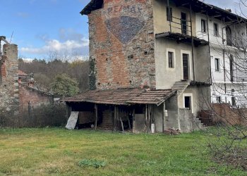 Casa all\'aperto - Rustico via Santissima Trinità
 
snc, Varallo Pombia - foto 5