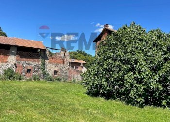 Casa all\'aperto - Rustico via Santissima Trinità
 
snc, Varallo Pombia - foto 32