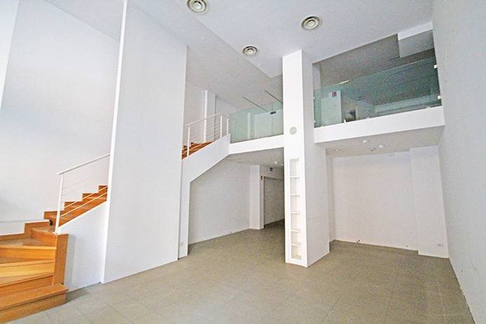 negozio ingresso - Shop via S. Orsola, Bergamo - photo 1