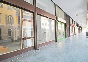 vetrine - Negozio via S. Orsola, Bergamo - foto 11