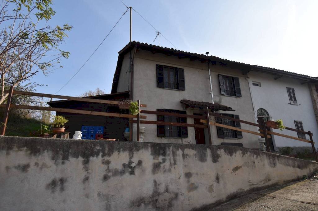 Facciata - Villa a Schiera via Nisorella, Mombercelli - foto 1