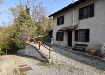 Facciata - Villa a Schiera via Nisorella, Mombercelli - foto 1
