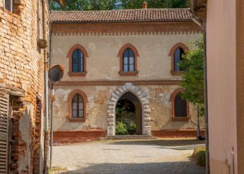 Facciata - Rustico piazza Bezzi, Incisa Scapaccino - foto 4