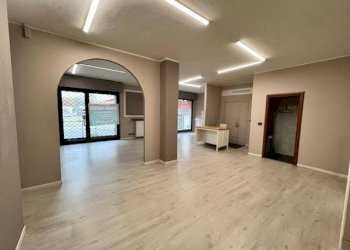 Interno non residenziale - Negozio via Giordano Bruno, Alessandria - foto 4