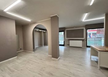 Interno non residenziale - Negozio via Giordano Bruno, Alessandria - foto 6