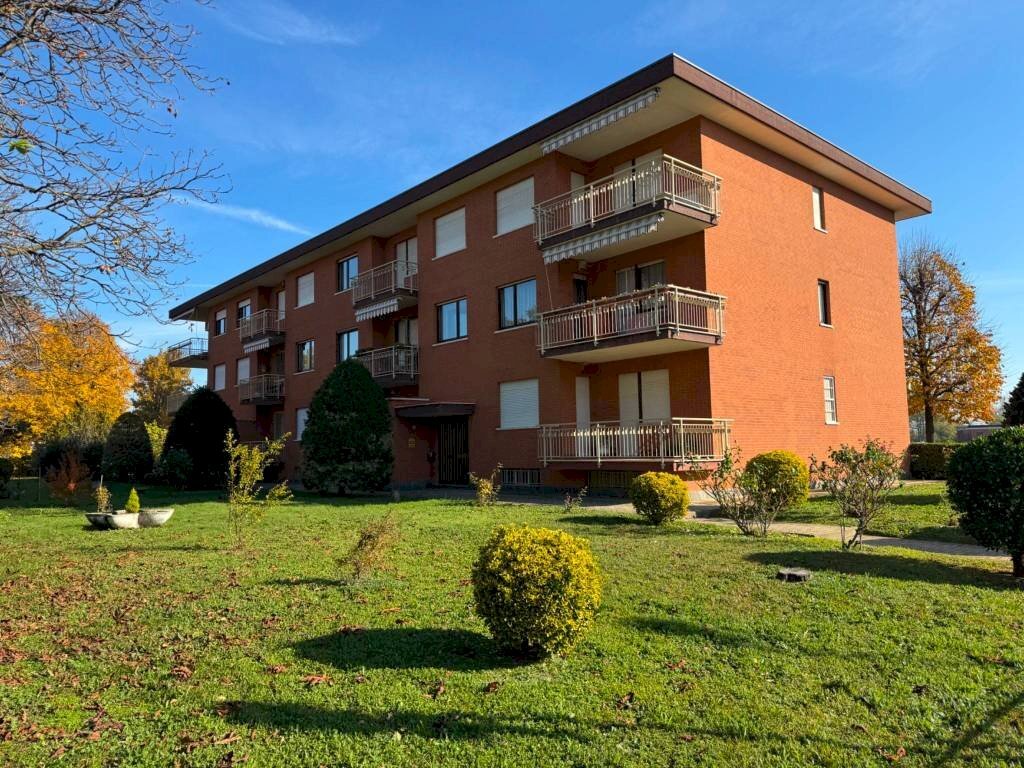 Facciata - Four-room apartment via Ugo La Malfa, 3/2, Rivalta di Torino - photo 1