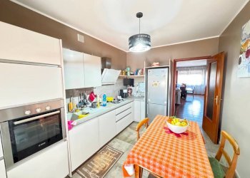 Cucina - Quadrilocale via Ugo La Malfa, 3/2, Rivalta di Torino - foto 9