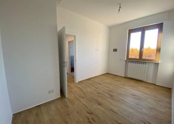 Camera da letto - Bilocale via Giovanni XXIII, 2, Pero - foto 4