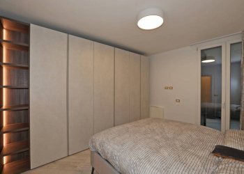 Camera da letto - Trilocale piazza di Porta Mascarella, Bologna (zona Irnerio) - foto 10