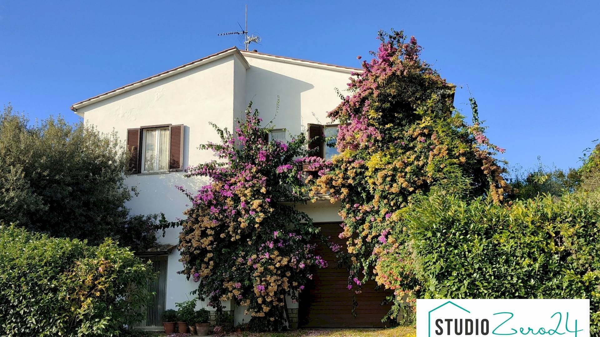 Foto 1 - Villa Rimembranze
 
22, Amelia - foto 1