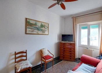 Camera da letto - Trilocale via Terpi, Genova (zona Molassana) - foto 20