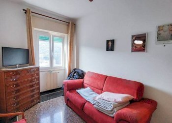 Camera da letto - Trilocale via Terpi, Genova (zona Molassana) - foto 22