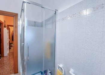 Bagno - Trilocale via Terpi, Genova (zona Molassana) - foto 31
