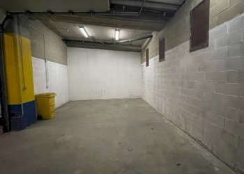 Magazzino - Box strada del Drosso, 33, Torino (zona Mirafiori Sud) - foto 3