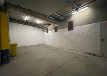 Magazzino - Box strada del Drosso, 33, Torino (zona Mirafiori Sud) - foto 6