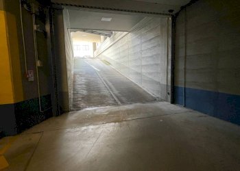 Disimpegno - Box strada del Drosso, 33, Torino (zona Mirafiori Sud) - foto 11