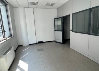 Ufficio - Office strada del Drosso, 33, Torino (neighborhood Mirafiori Sud) - photo 5