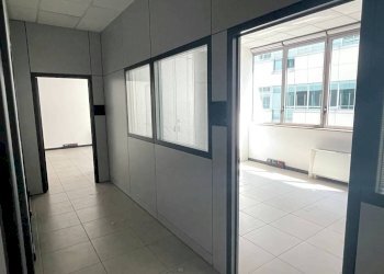 Disimpegno - Office strada del Drosso, 33, Torino (neighborhood Mirafiori Sud) - photo 11