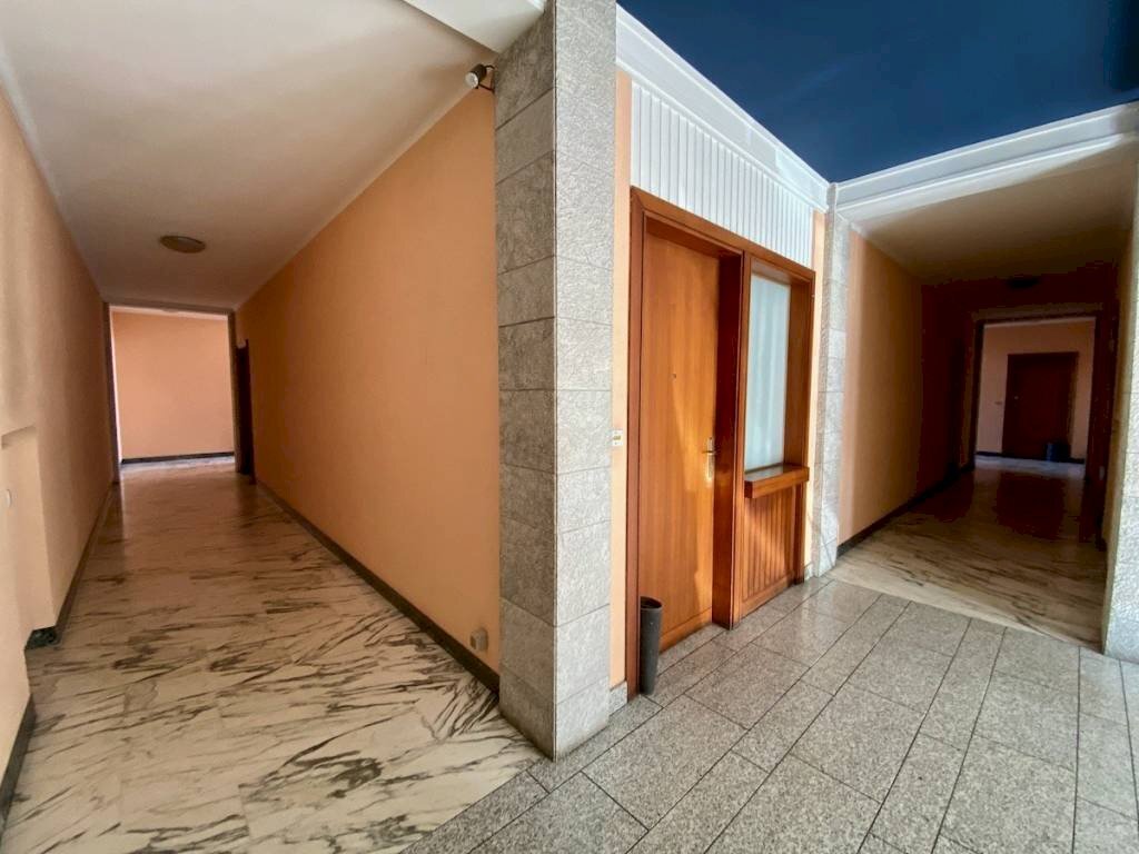 Interno palazzo - Appartamento corso Risorgimento, 10, Biella - foto 2