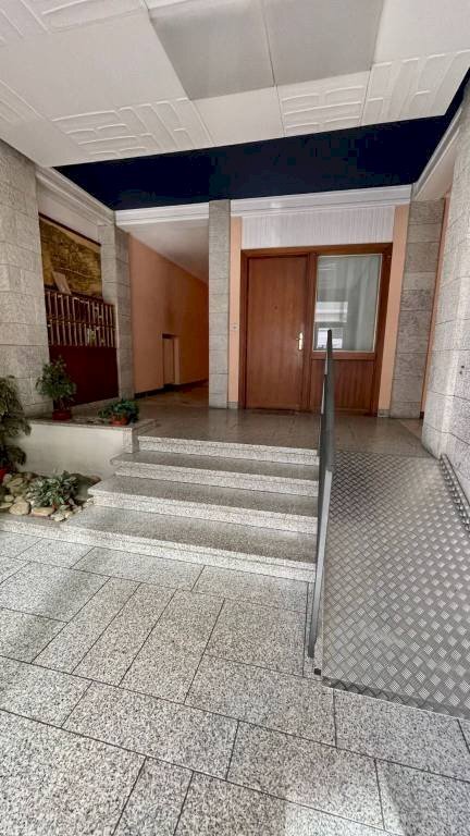 Interno palazzo - Appartamento corso Risorgimento, 10, Biella - foto 3