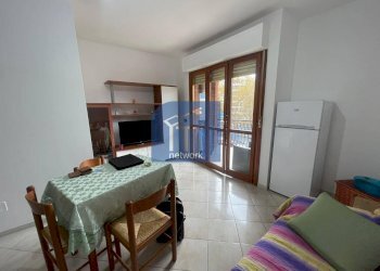 Salone - Bilocale Via Fratelli Bandiera, Pomezia - foto 12