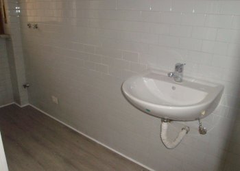 bagno di servizio kavanderia  1 - Quadrilocale corso Corso Peschiera, 221, Torino (zona San Paolo) - foto 15
