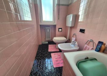 Bagno - Bilocale via Trentatreesimo Reggimento Fanteria, Cuneo (zona Donatello) - foto 32