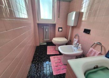 Bagno - Bilocale via Trentatreesimo Reggimento Fanteria, Cuneo (zona Donatello) - foto 33