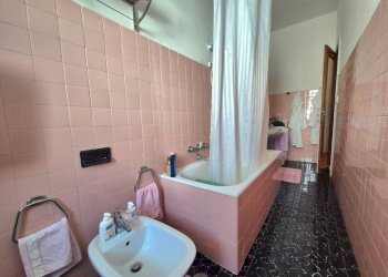 Bagno - Bilocale via Trentatreesimo Reggimento Fanteria, Cuneo (zona Donatello) - foto 34