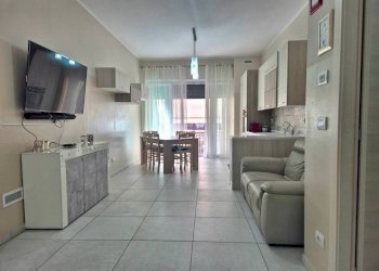 Salone - Quadrilocale corso Giovanni Giolitti, Cuneo (zona Centro) - foto 10