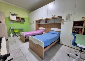 Camera da letto - Quadrilocale corso Giovanni Giolitti, Cuneo (zona Centro) - foto 33