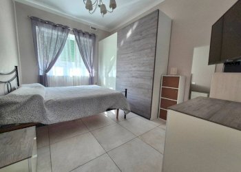 Camera da letto - Quadrilocale corso Giovanni Giolitti, Cuneo (zona Centro) - foto 34
