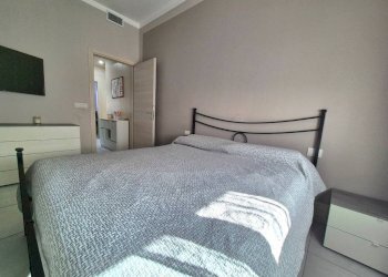 Camera da letto - Quadrilocale corso Giovanni Giolitti, Cuneo (zona Centro) - foto 36