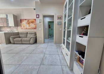 Salone - Quadrilocale corso Giovanni Giolitti, Cuneo (zona Centro) - foto 2