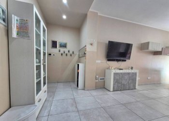 Stanza non arredata - Quadrilocale corso Giovanni Giolitti, Cuneo (zona Centro) - foto 8