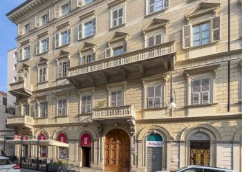 Facciata - Quadrilocale via Giovanni Giolitti, 5, Torino (zona Centro) - foto 1