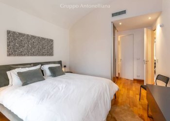 Camera da letto - Quadrilocale via Giovanni Giolitti, 5, Torino (zona Centro) - foto 27