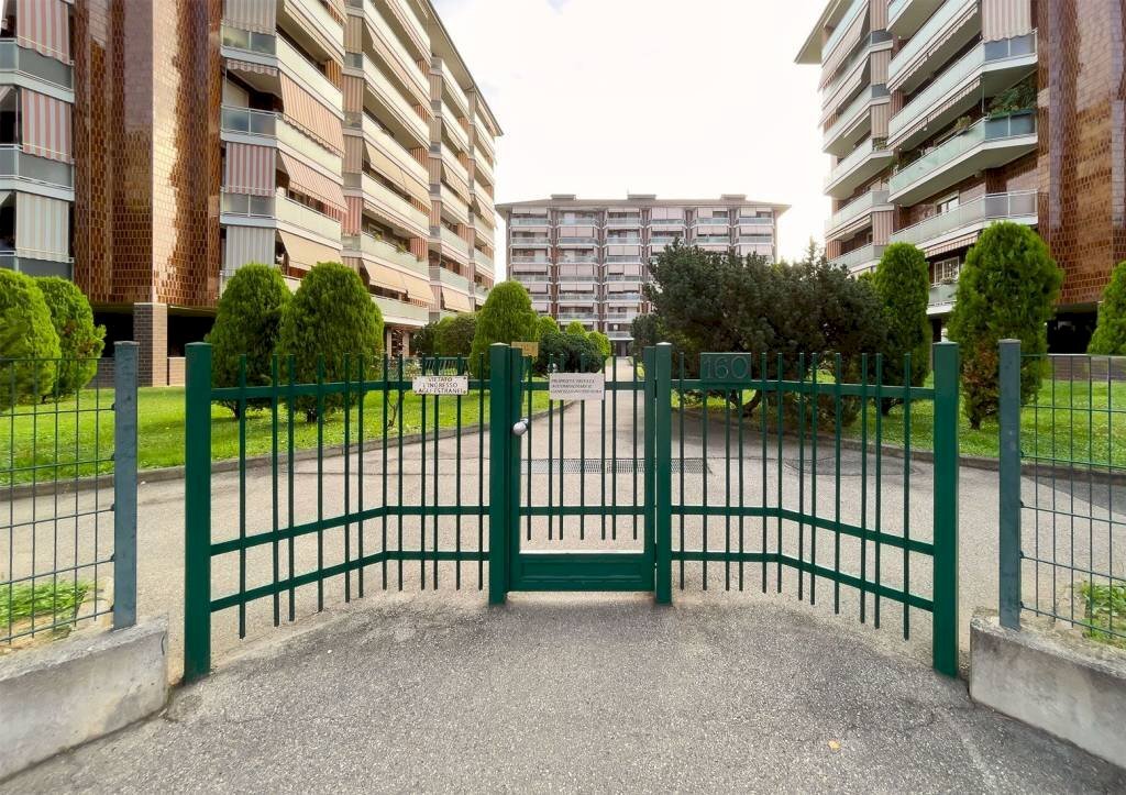 Cortile interno - Apartment strada Lanzo, 160e, Torino - photo 3
